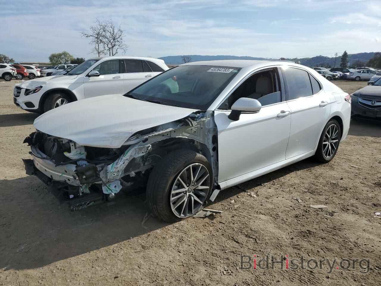 Photo 4T1F31AK3MU561990 - TOYOTA CAMRY 2021