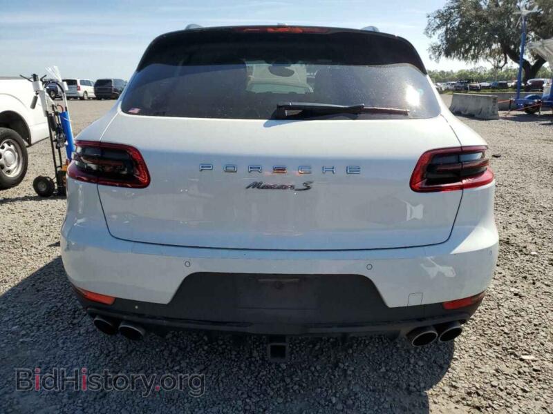 2017 Porsche MACAN (VIN WP1AB2A55HLB18848) — photo 6 of 14
