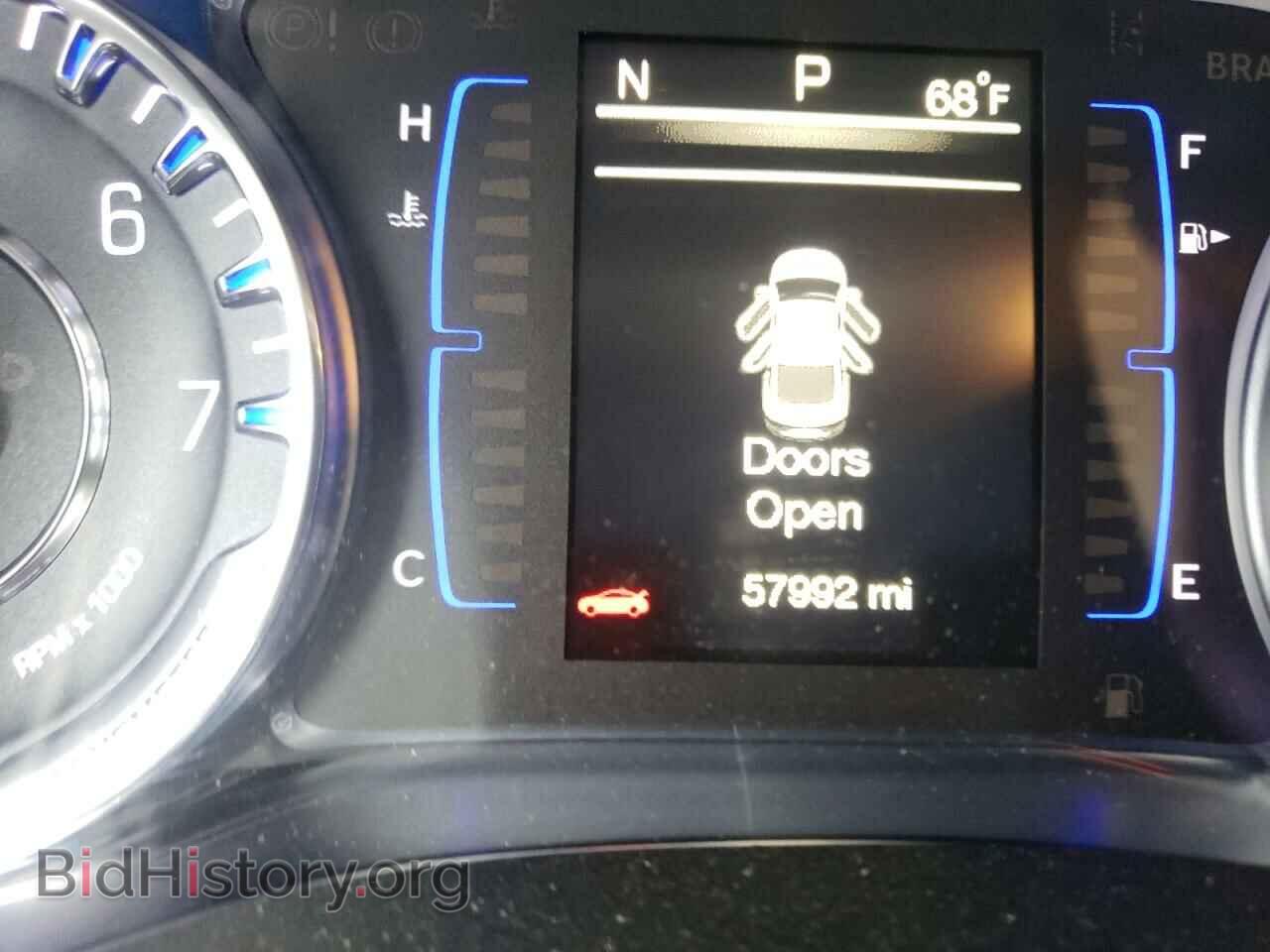 2016 CHRYSLER 200 - VIN: 1C3CCCABXGN126325 - Фото 8