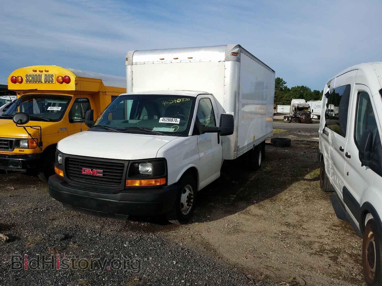 2012 GMC SAVANA - VIN: 1GD374CA0C1908219 - Photo 2