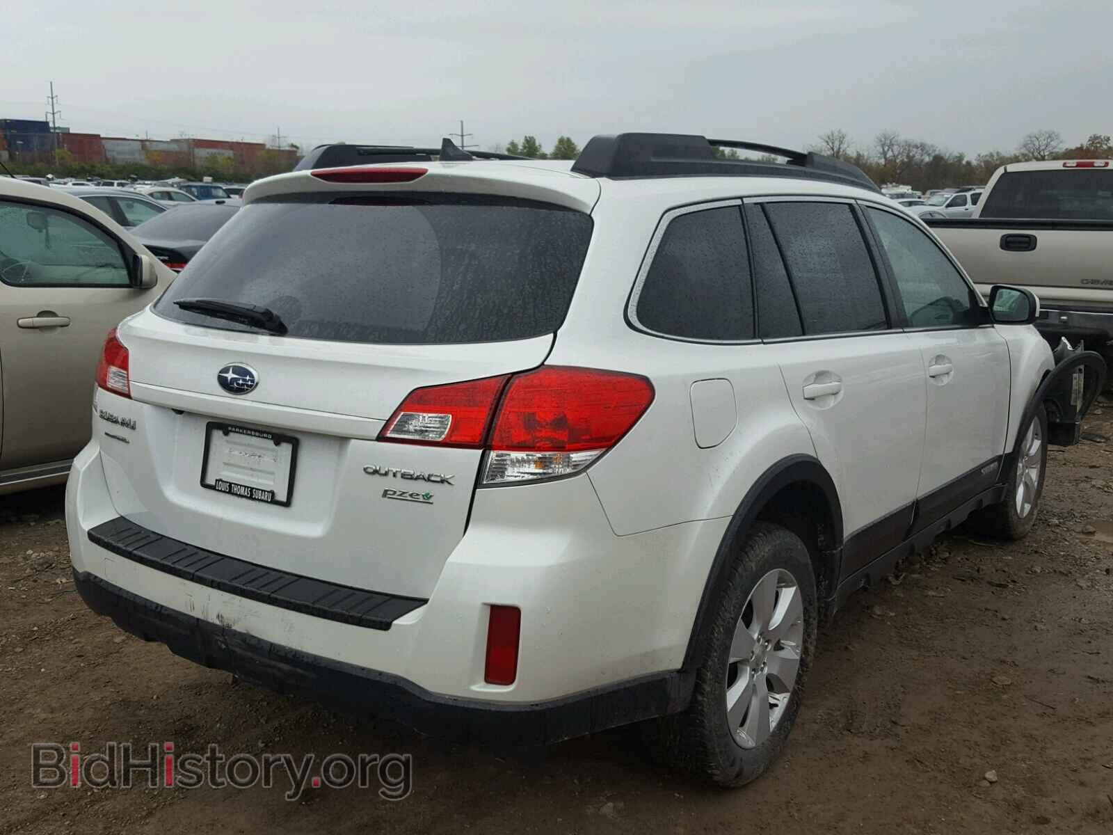 2011 SUBARU OUTBACK - VIN: 4S4BRBKC6B3416701 - Фото 4