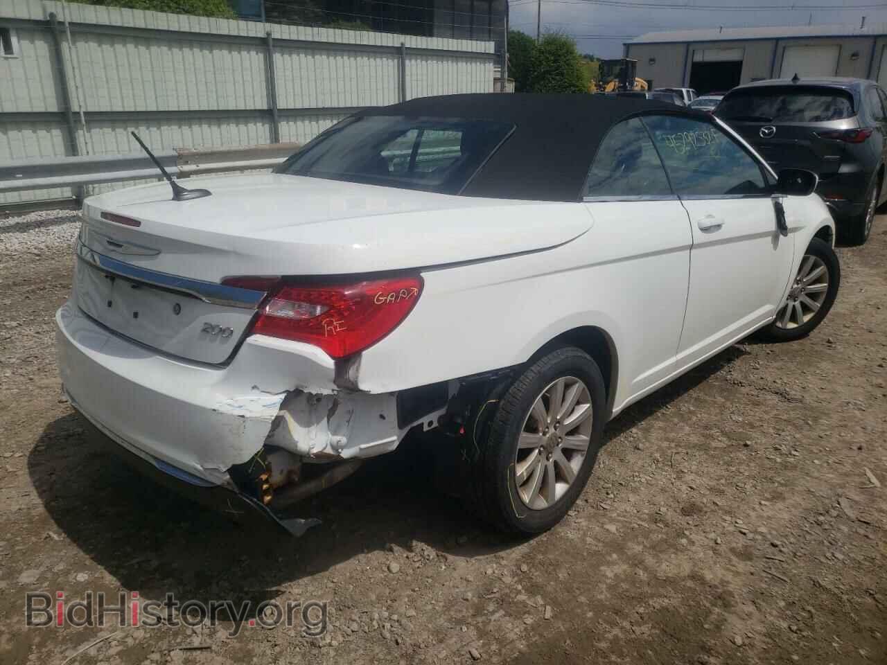 2012 CHRYSLER 200 - VIN: 1C3BCBEB3CN215678 - Фото 4