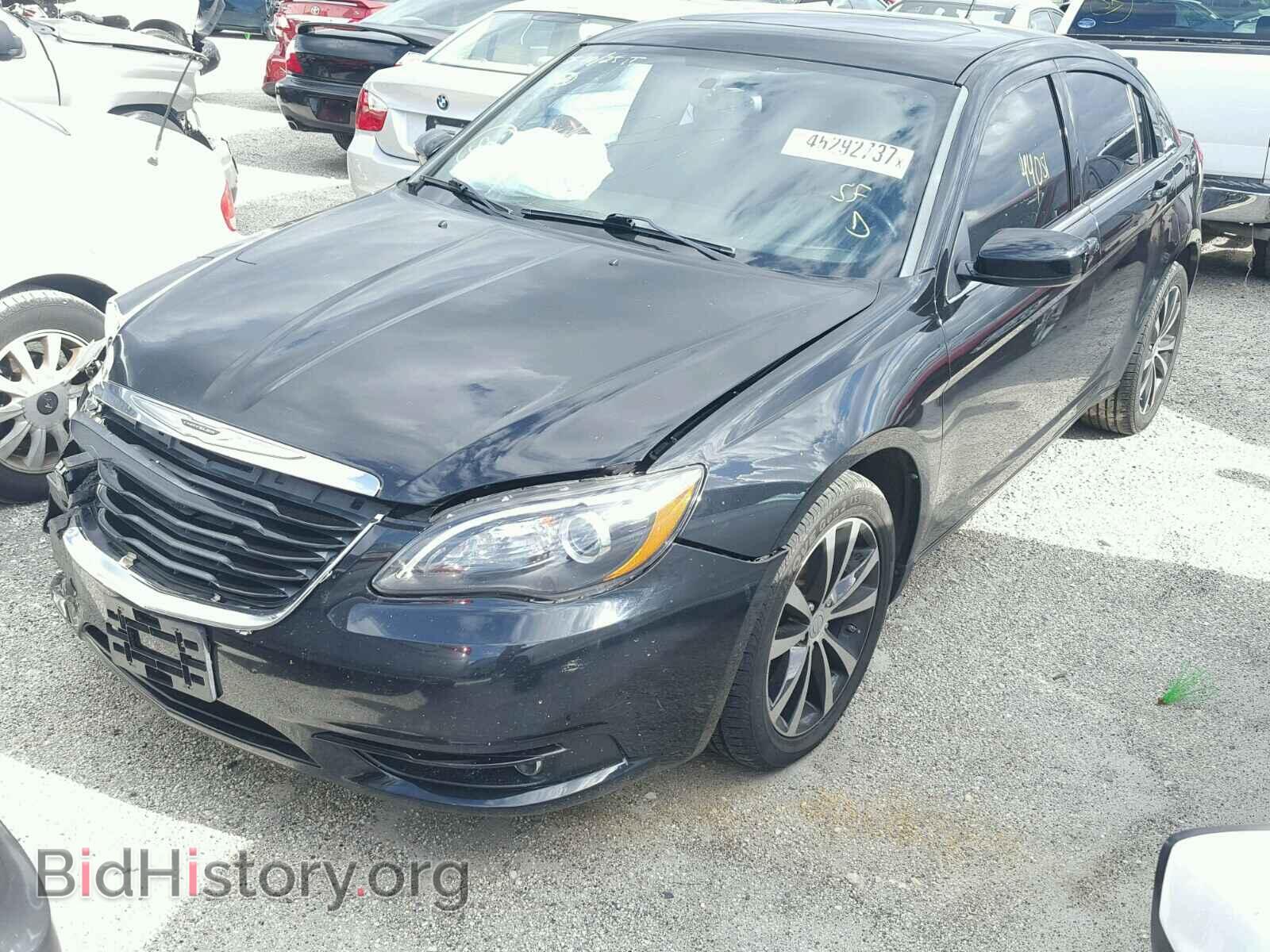 2013 CHRYSLER 200 - VIN: 1C3CCBCG7DN553329 - Фото 2