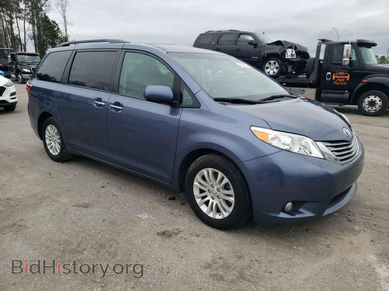 2017 TOYOTA All Models - VIN: 5TDYZ3DC5HS787213 - Фото 4