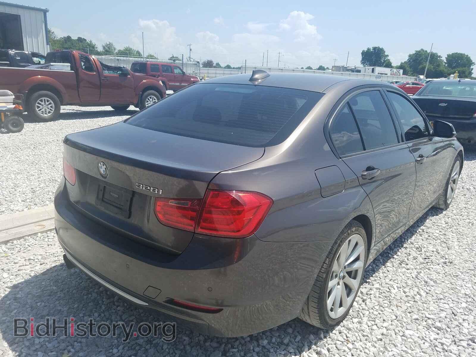 2012 BMW 3 SERIES - VIN: WBA3A5C52CF349450 - Фото 4