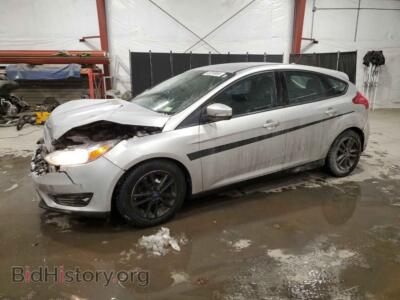 2017 Ford FOCUS SE, серебристый — VIN 1FADP3K22HL250692, Copart