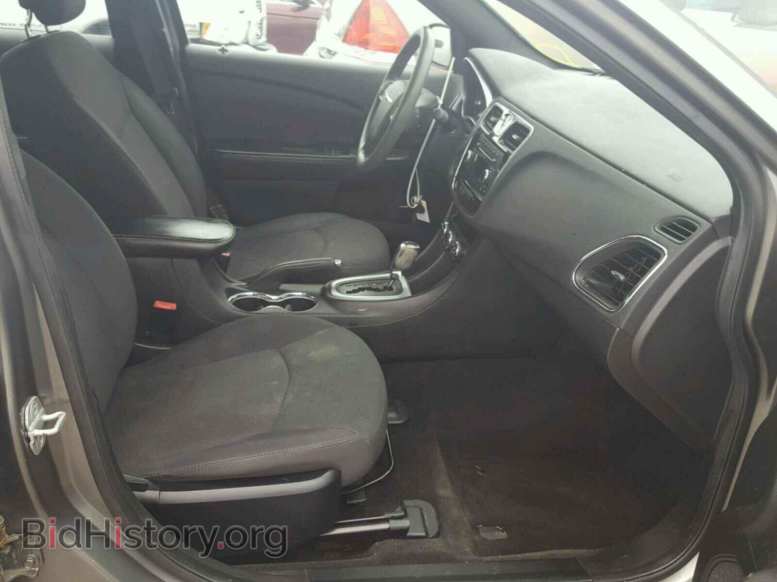2012 CHRYSLER 200 - VIN: 1C3CCBAB2CN318858 - Фото 5