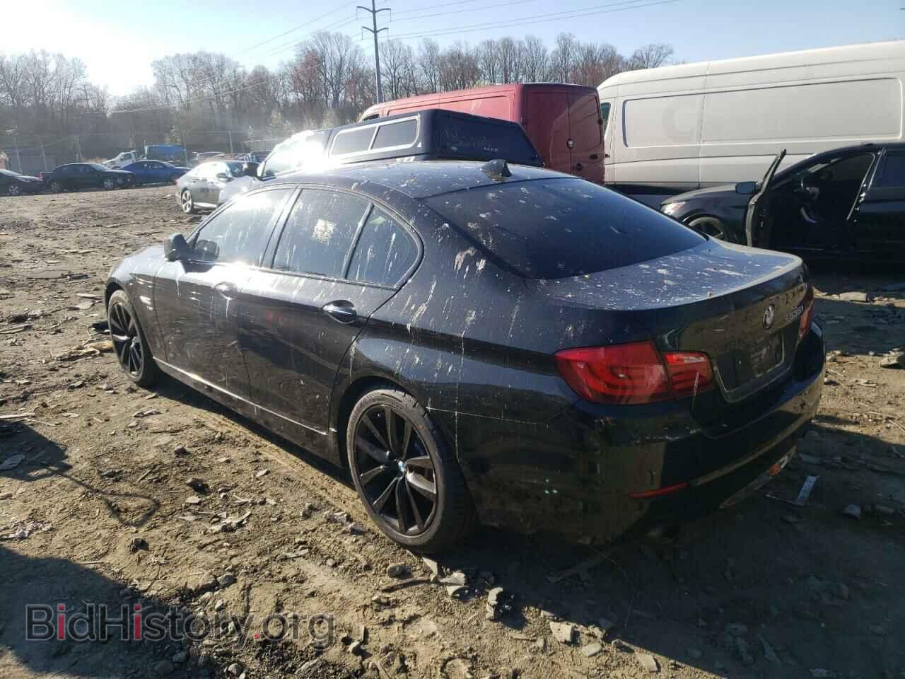 2011 BMW 5 SERIES - VIN: WBAFU7C50BC779221 - Фото 2