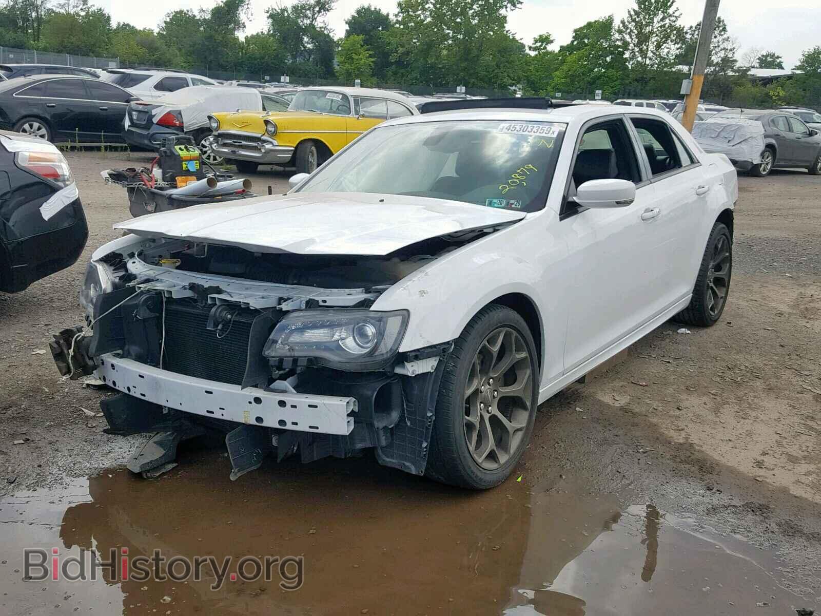 2017 CHRYSLER 300 - VIN: 2C3CCABG0HH596906 - Фото 2