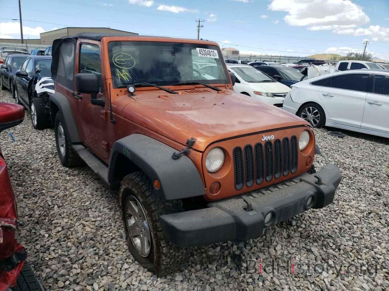 Photo 1J4AA2D16AL228255 - JEEP WRANGLER 2010