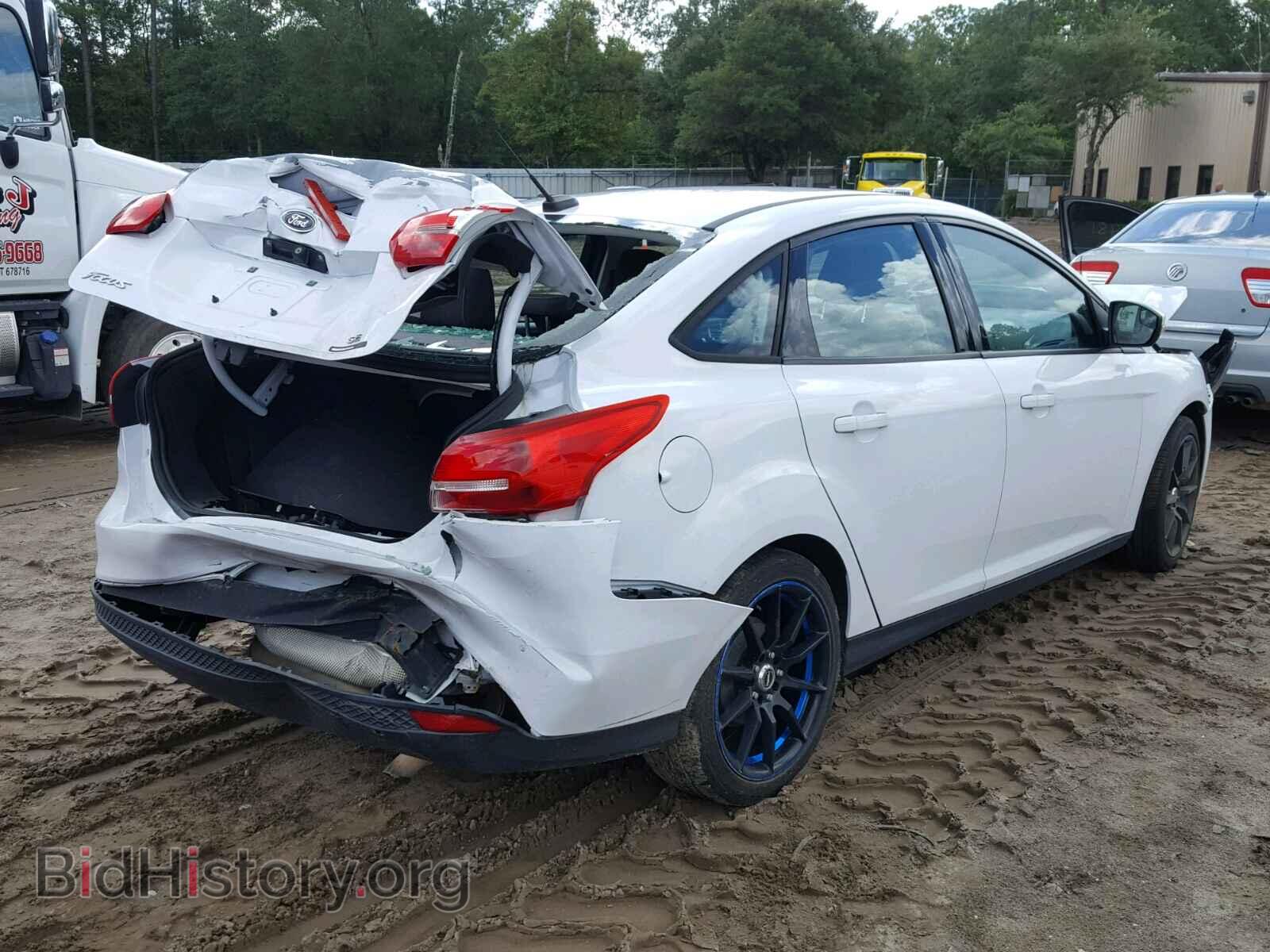 2015 FORD FOCUS - VIN: 1FADP3F26FL207352 - Photo 4