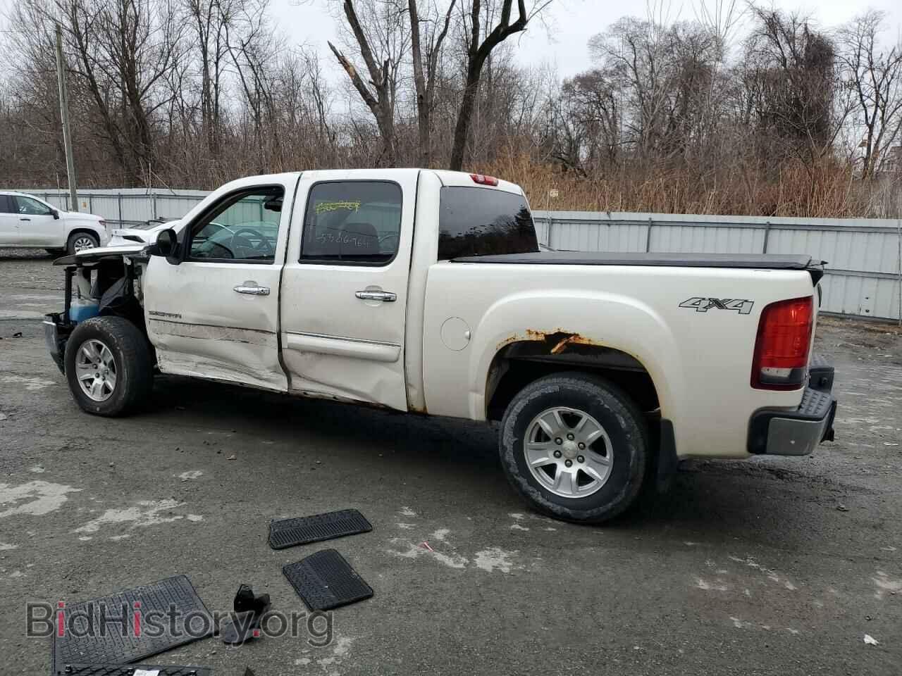 2012 GMC All Models - VIN: 3GTP2WE75CG108440 - Photo 2