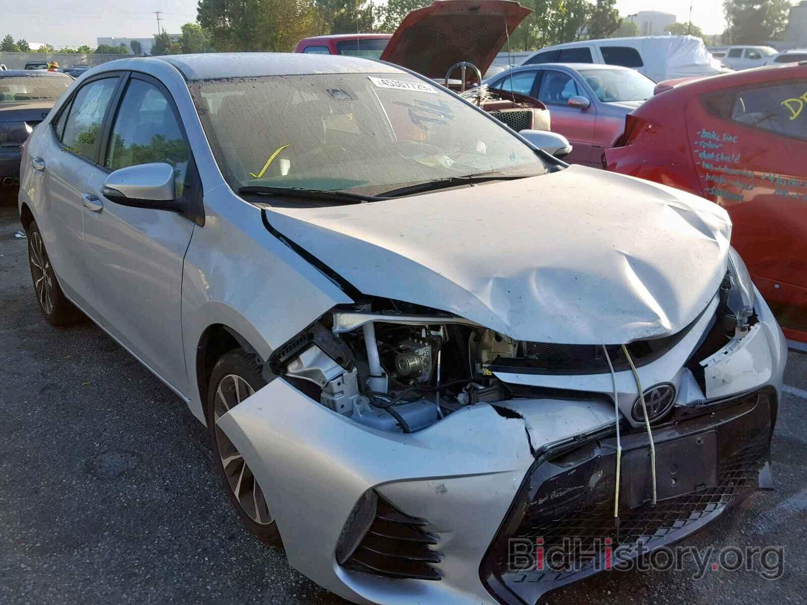 Photo 5YFBURHE7HP661916 - TOYOTA COROLLA 2017