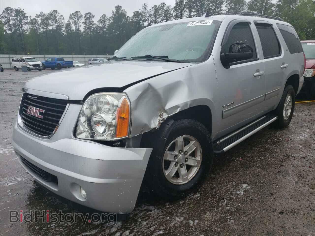 2013 GMC YUKON - VIN: 1GKS1CE08DR256828 - Фото 2