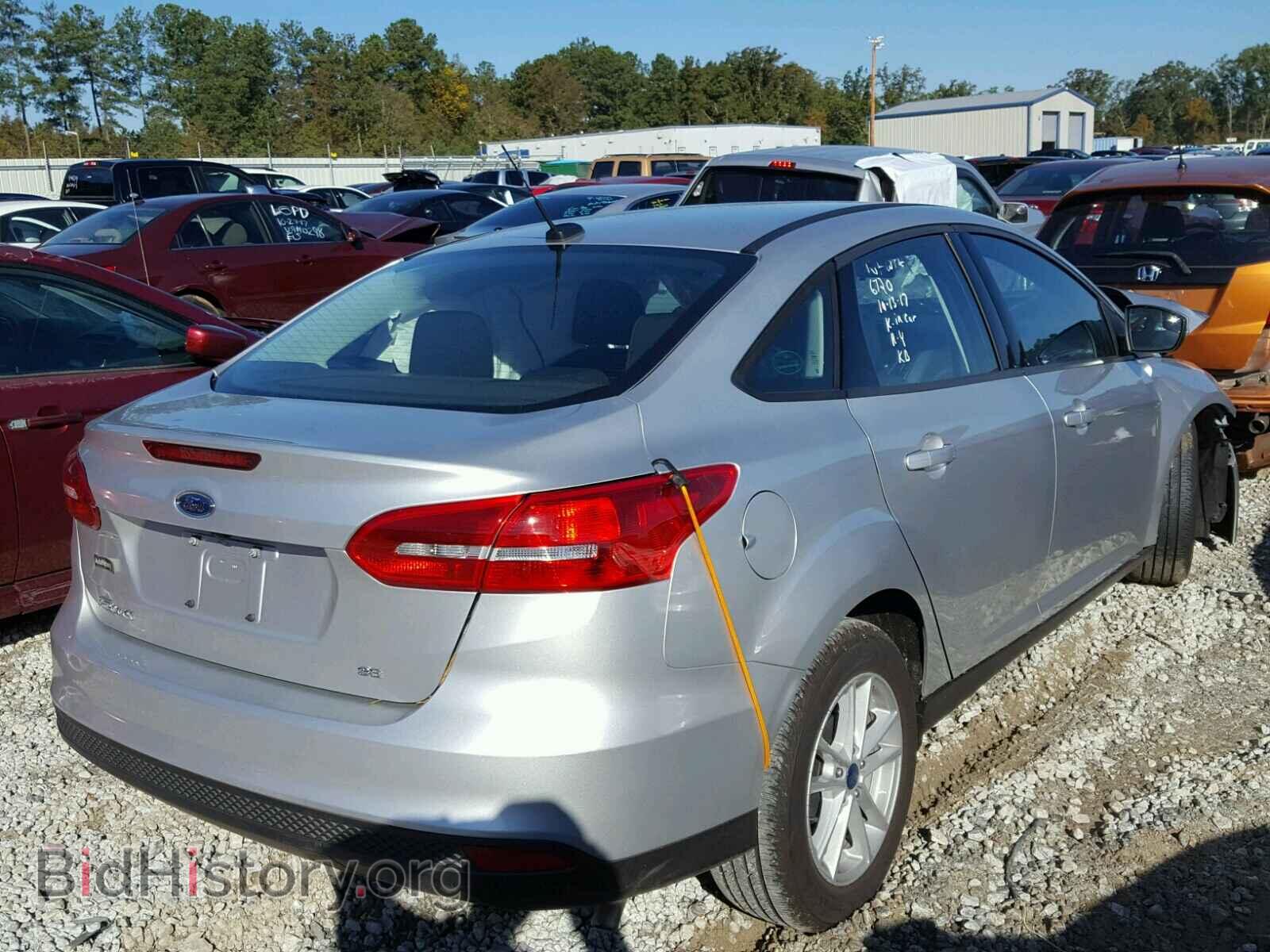 2017 FORD FOCUS - VIN: 1FADP3F23HL297675 - Photo 4