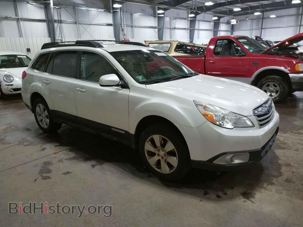 2011 SUBARU OUTBACK - VIN: 4S4BRCCC8B1367761 - Photo 4