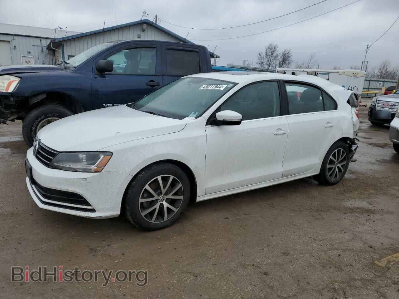Фотография 3VWDB7AJ6HM377238 - VOLKSWAGEN JETTA 2017