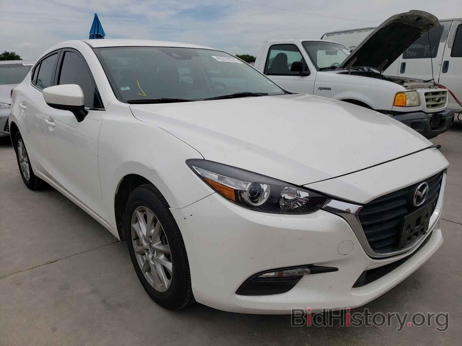 Photo 3MZBN1U79JM243079 - MAZDA 3 2018