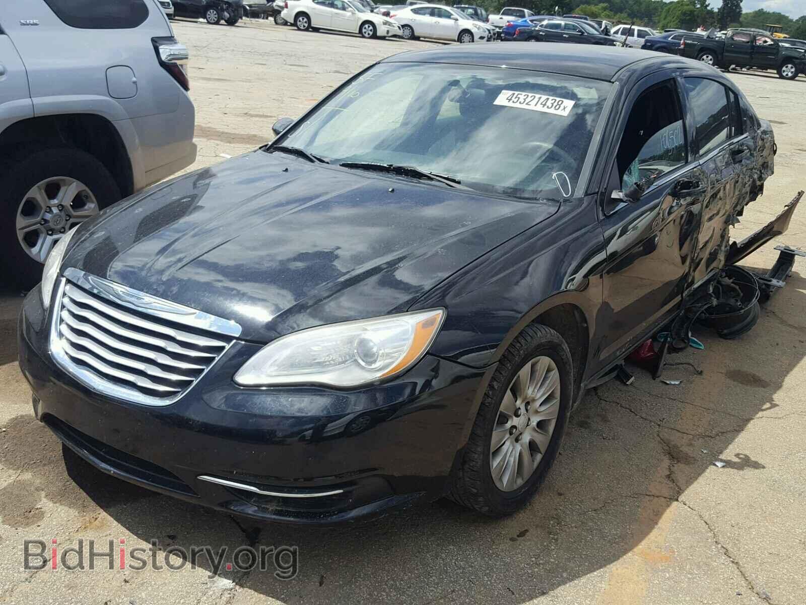2011 CHRYSLER 200 - VIN: 1C3BC4FB7BN549205 - Фото 2