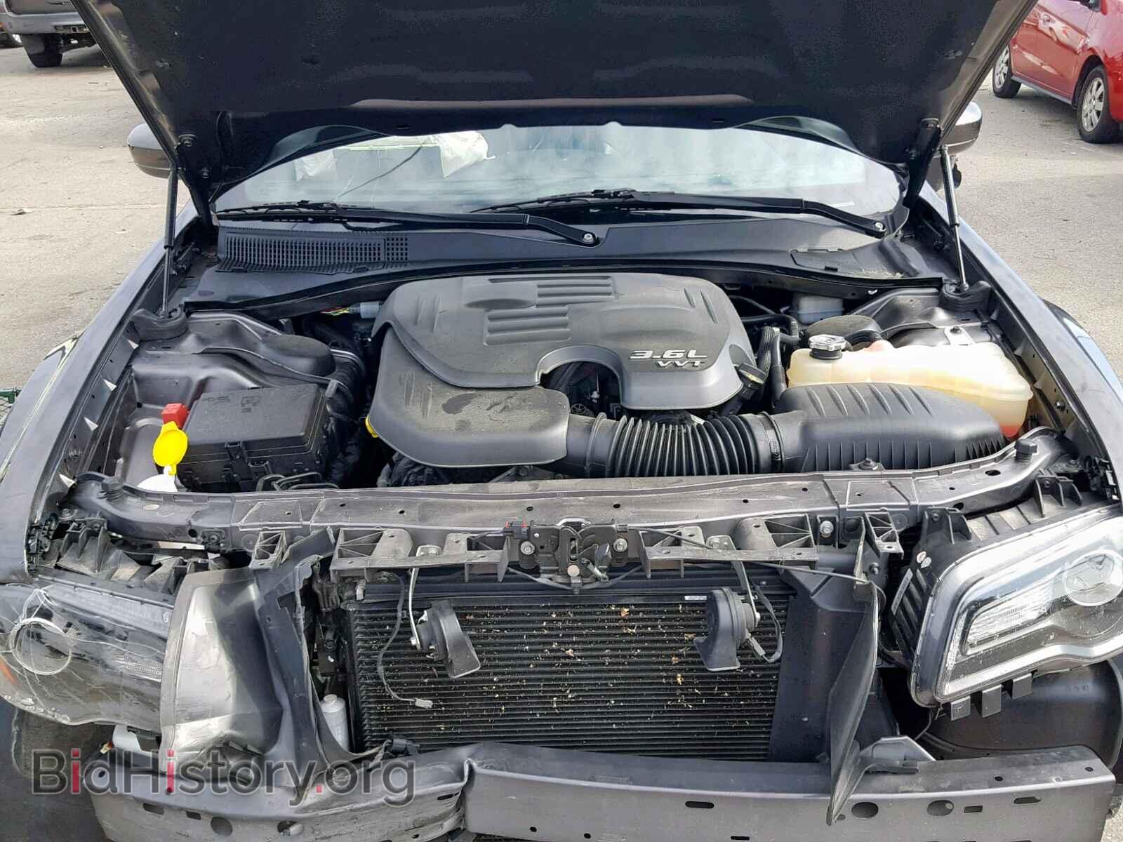 2014 CHRYSLER 300 - VIN: 2C3CCAGG4EH366029 - Фото 7