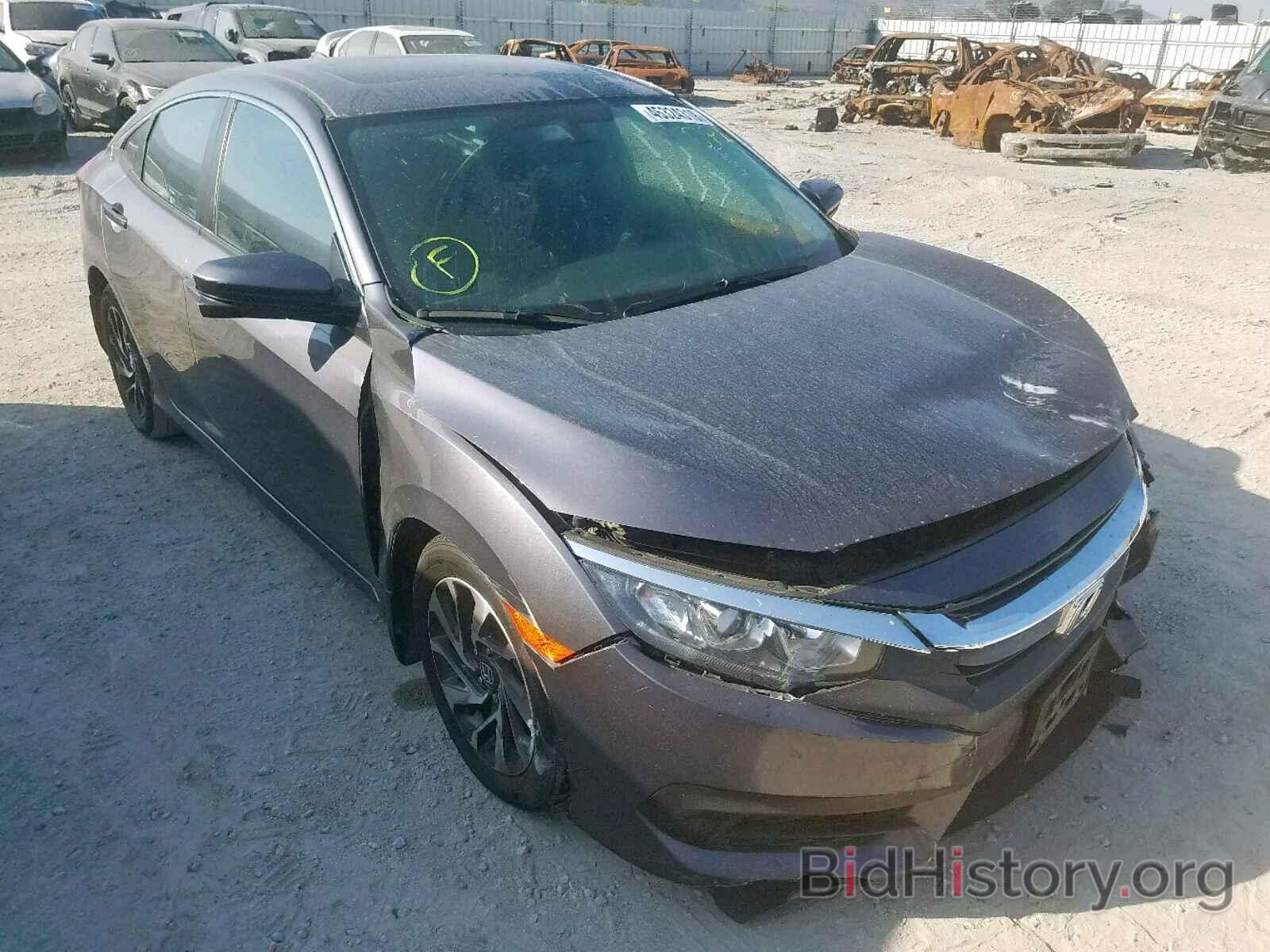 Photo 2HGFC2F70JH523275 - HONDA CIVIC EX 2018