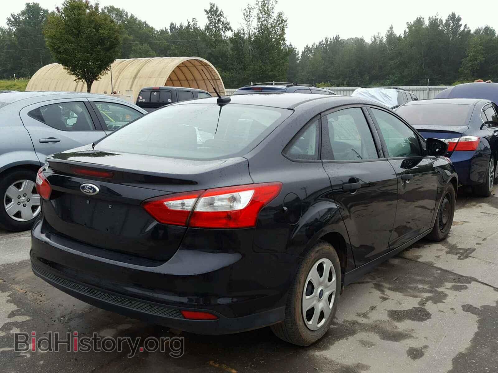 2012 Ford FOCUS (VIN 1FAHP3E26CL308177) — фото 4 из 10