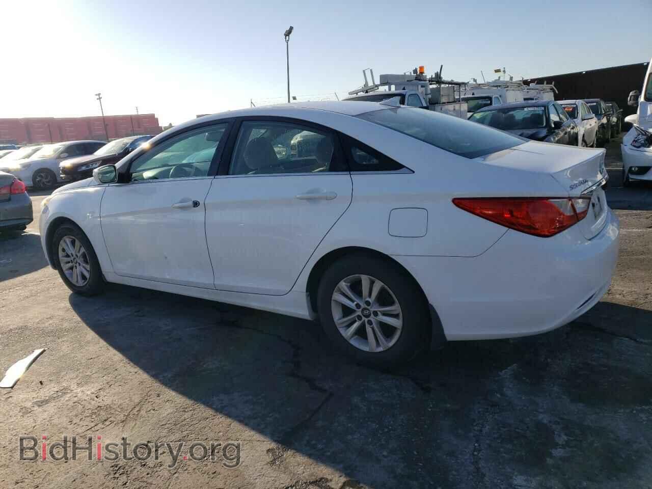 2013 HYUNDAI SONATA - VIN: 5NPEB4AC8DH661705 - Фото 2