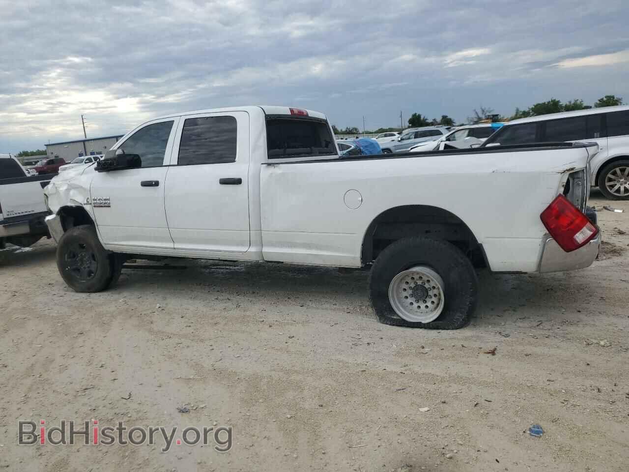 2016 RAM All Models - VIN: 3C6UR5HL7GG269497 - Фото 2