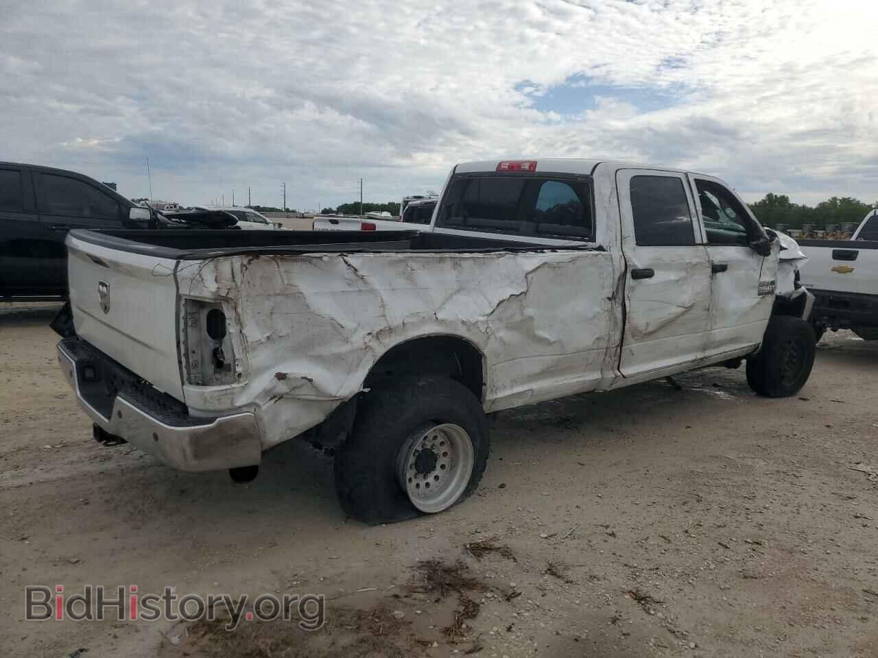 2016 RAM All Models - VIN: 3C6UR5HL7GG269497 - Фото 3