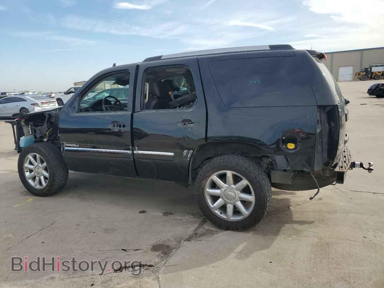 2011 GMC YUKON - VIN: 1GKS1EEF0BR394926 - Фото 2