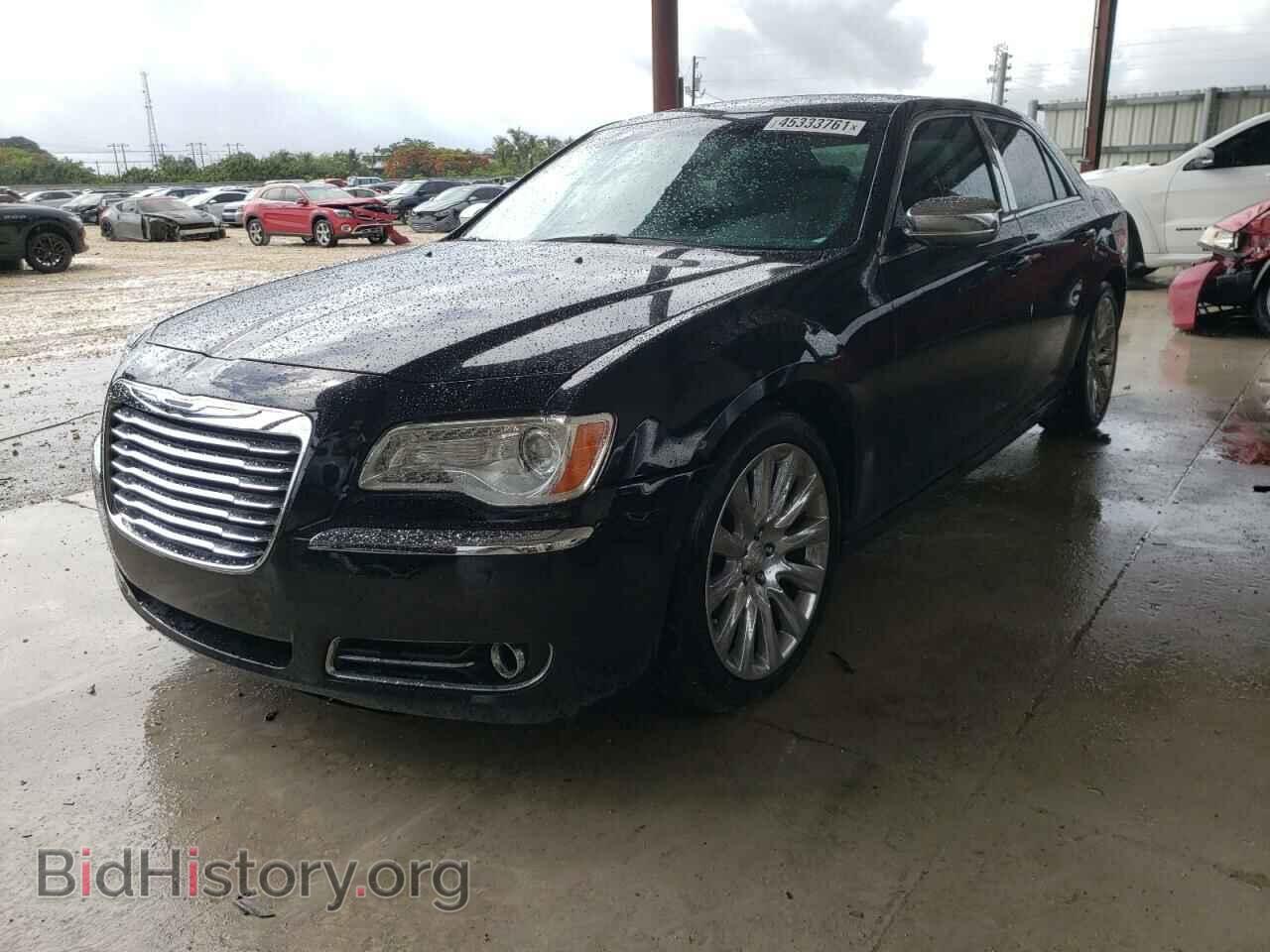 2013 CHRYSLER 300 - VIN: 2C3CCAAGXDH534389 - Фото 2