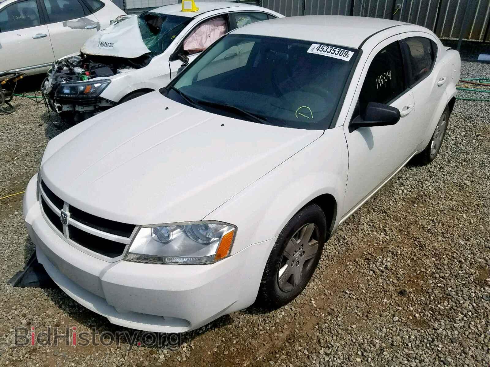 2010 DODGE AVENGER - VIN: 1B3CC4FB7AN204501 - Фото 2