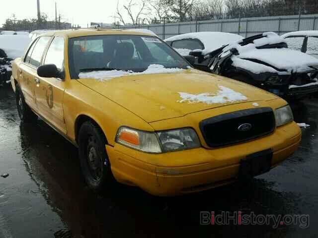 Photo 2FABP7AV8BX129833 - FORD CROWN VIC 2011