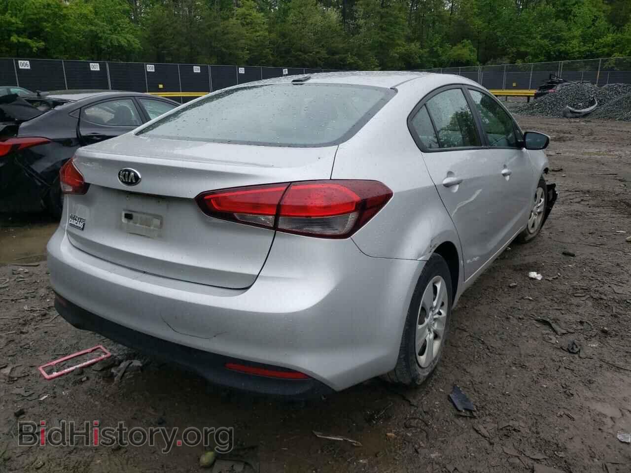 2017 KIA FORTE - VIN: 3KPFK4A78HE010737 - Фото 4