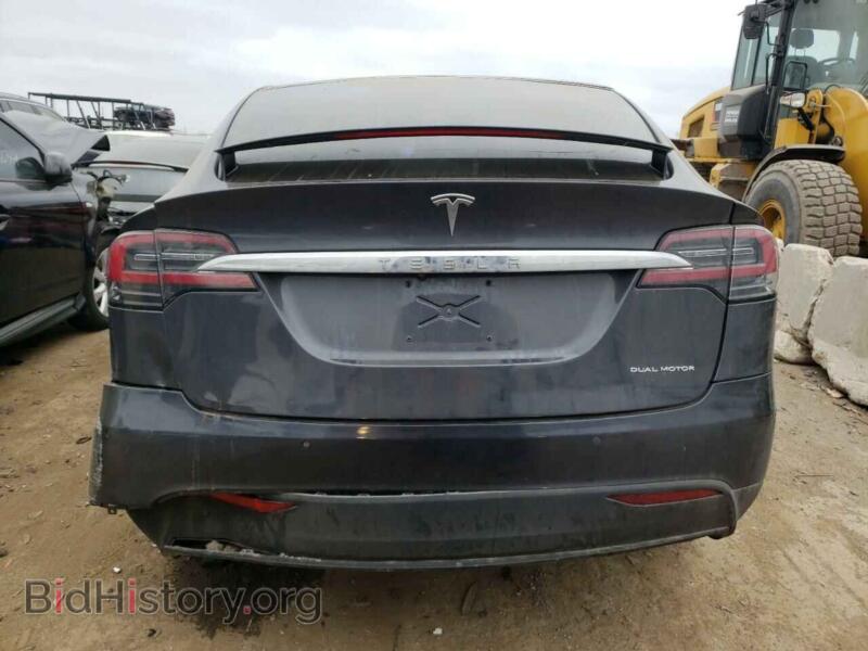 2020 Tesla MODEL X (VIN 5YJXCBE25LF226035) — photo 6 of 14