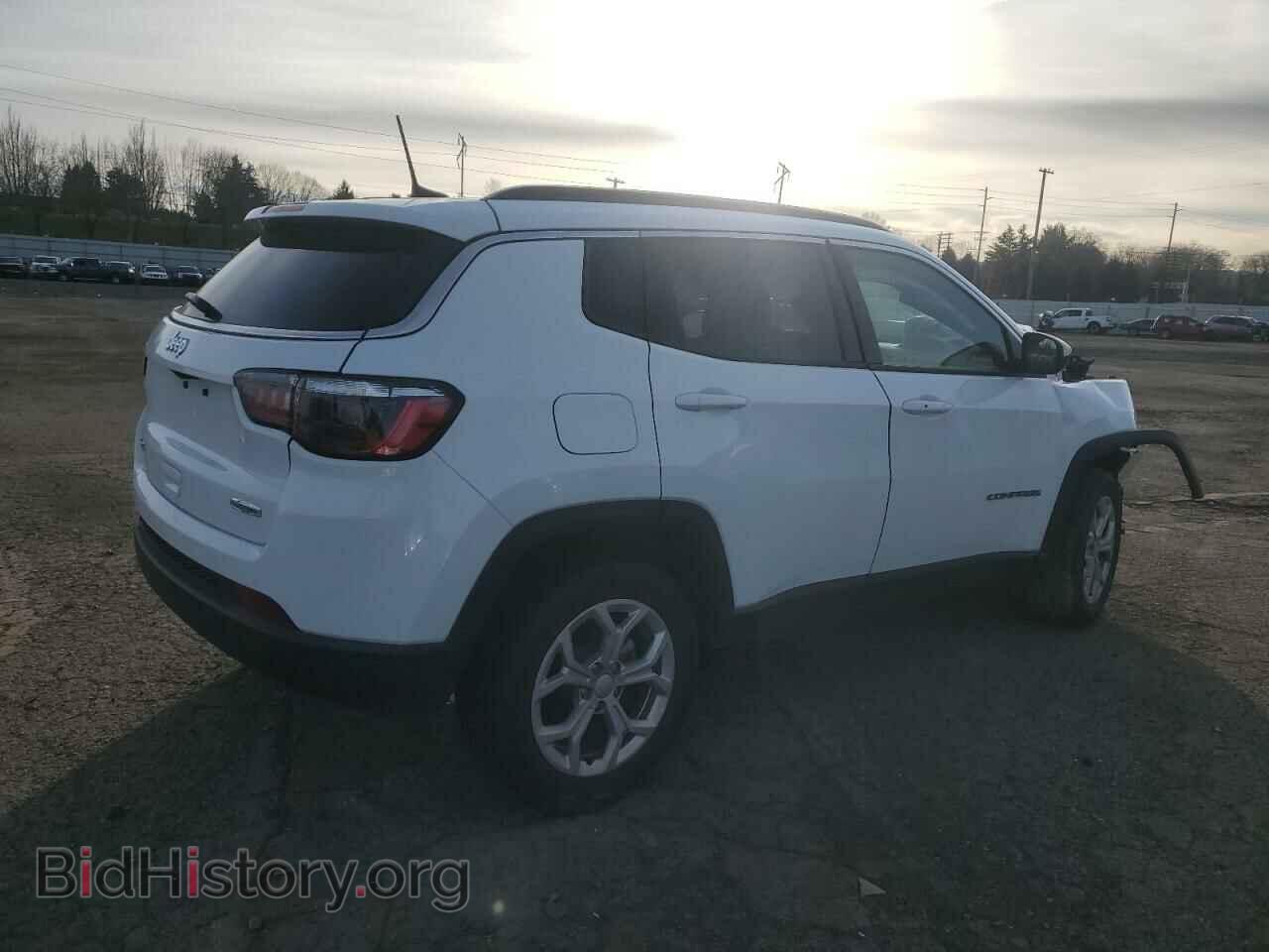 2024 JEEP COMPASS - VIN: 3C4NJDBN7RT117819 - Фото 3
