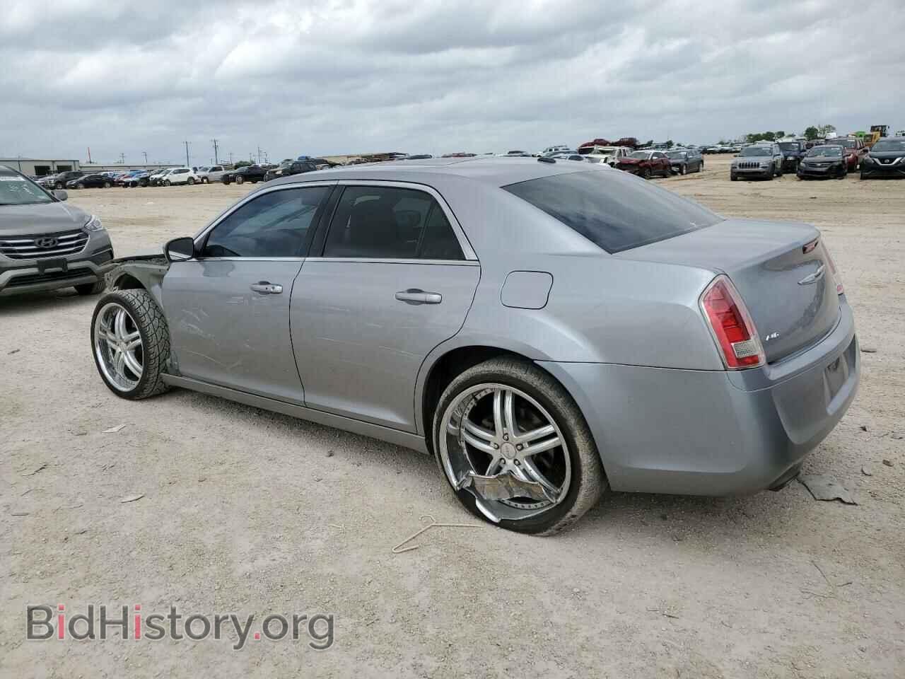2013 CHRYSLER 300 - VIN: 2C3CCAGT6DH635532 - Фото 2