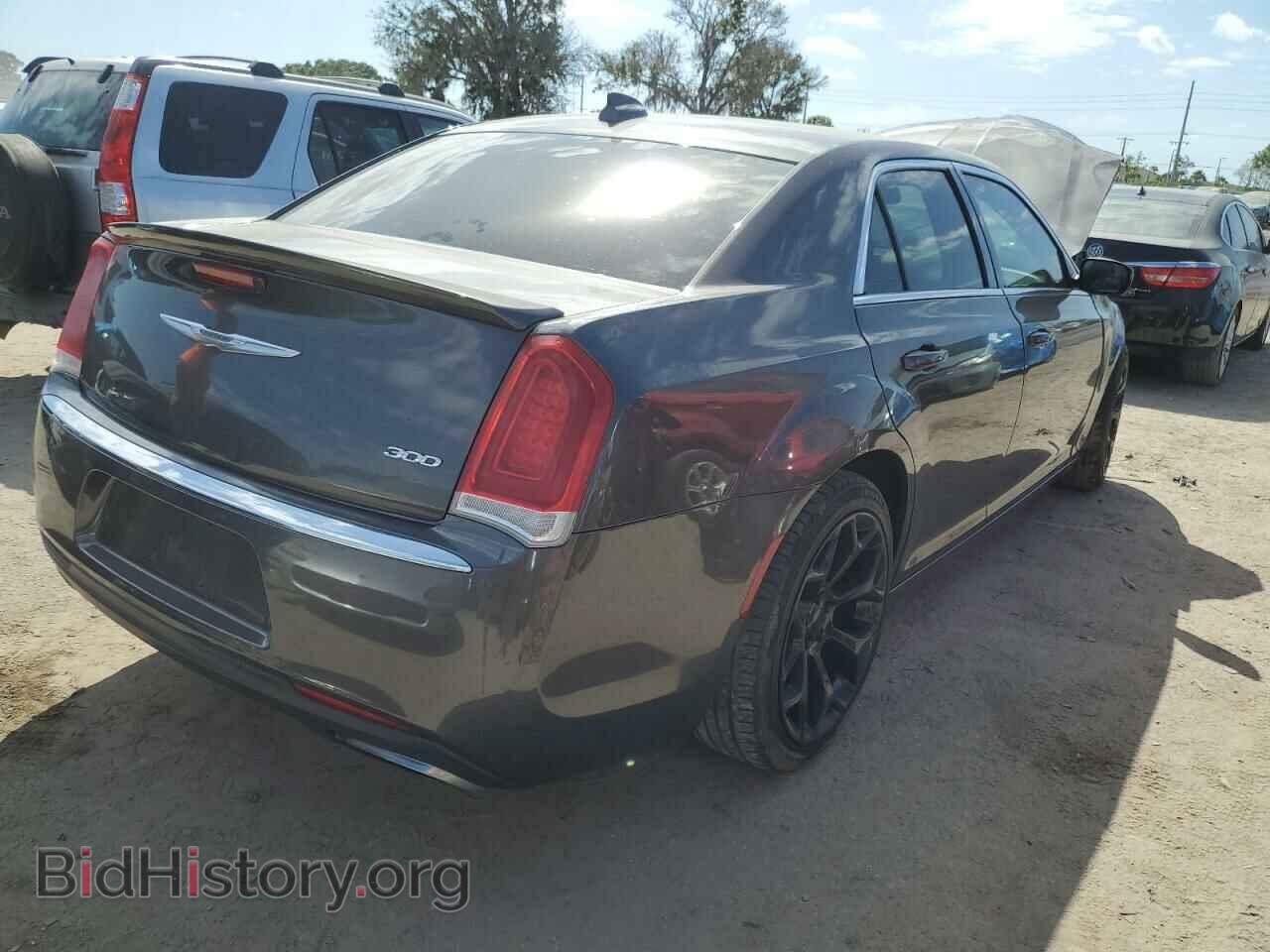 2015 CHRYSLER 300 - VIN: 2C3CCAAG4FH810455 - Фото 3