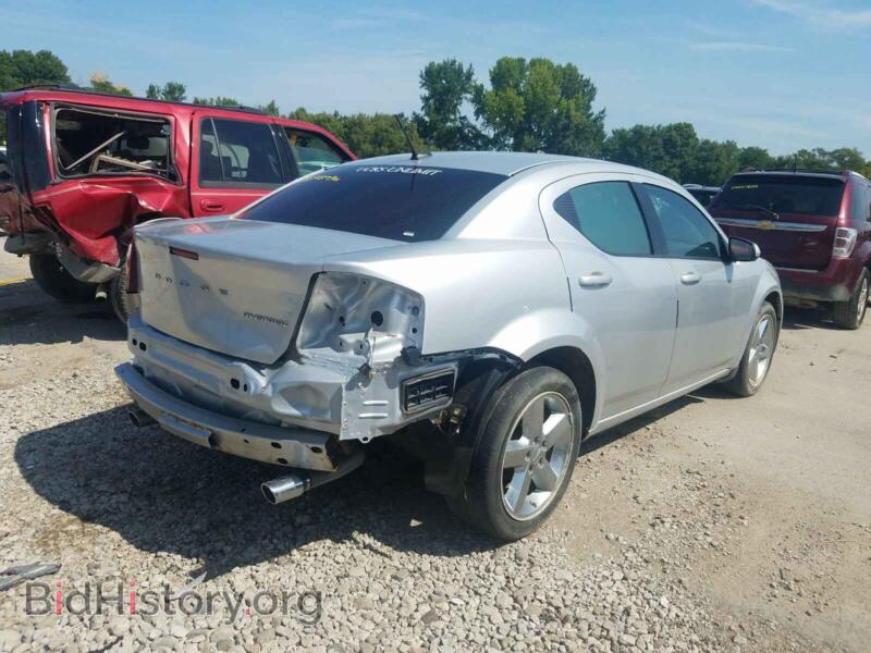 2011 Dodge AVENGER (VIN 1B3BD2FG8BN572387) — фото 4 из 10