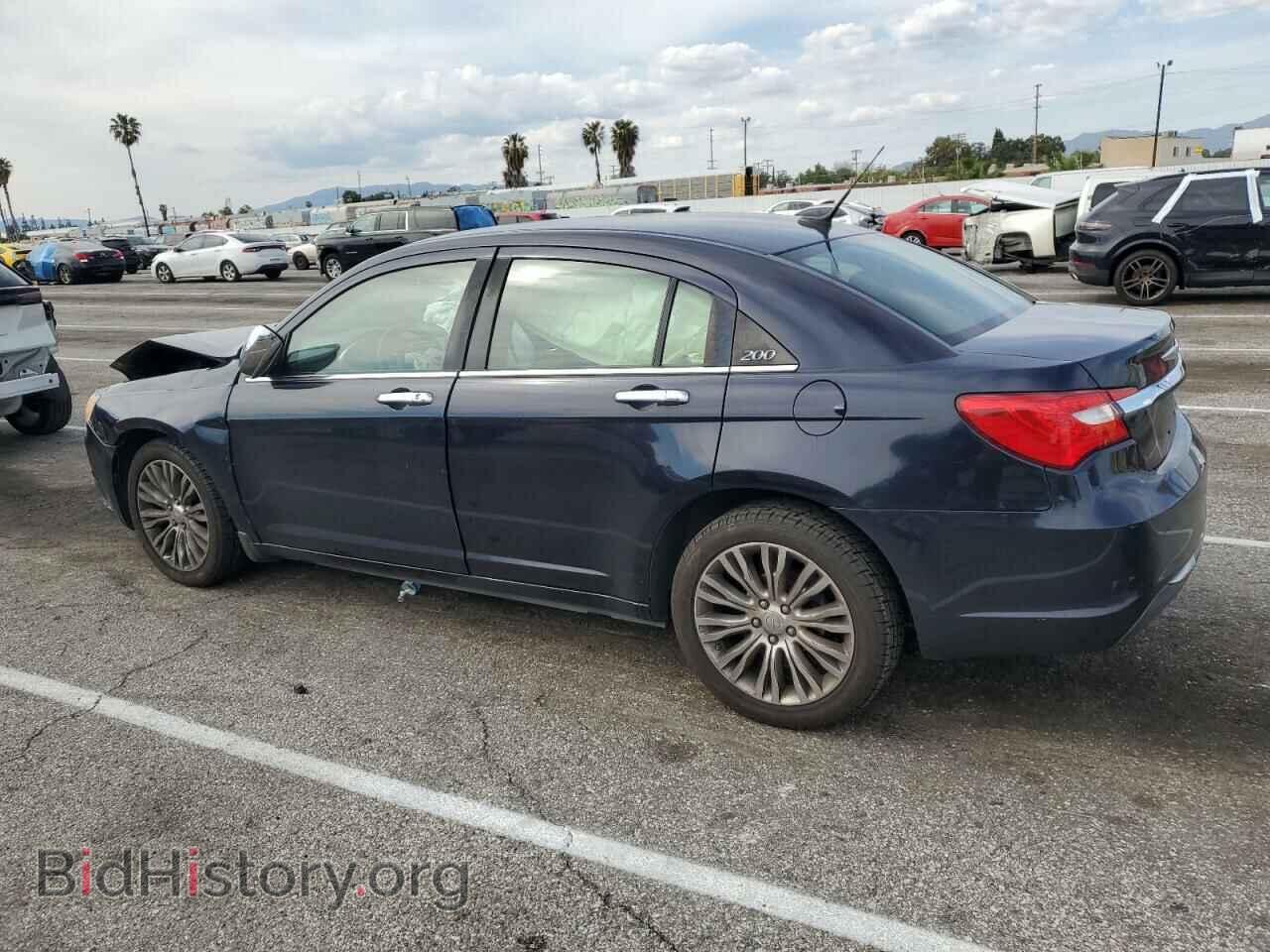 2011 CHRYSLER 200 - VIN: 1C3BC2FG3BN502883 - Фото 2