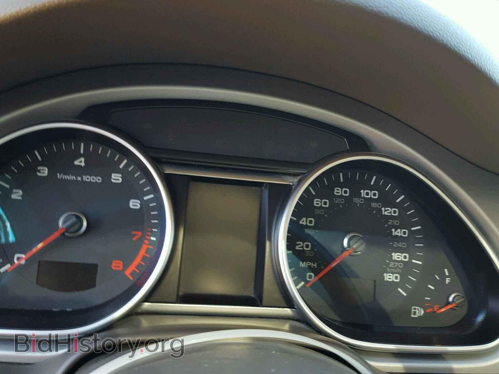 2010 AUDI Q7 - VIN: WA1LYAFE6AD008106 - Фото 2