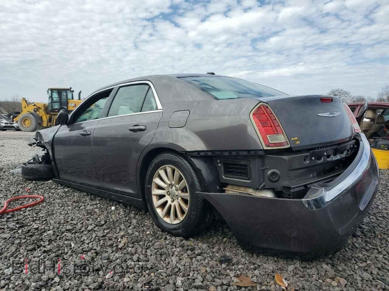 2013 CHRYSLER 300 - VIN: 2C3CCAAG1DH556295 - Фото 2