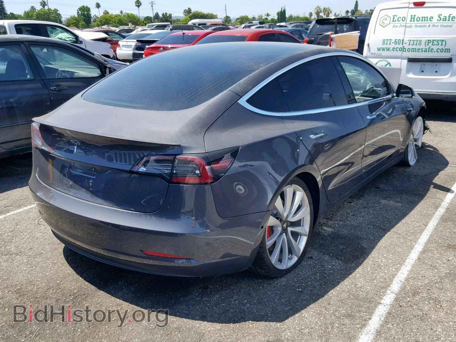 2018 TESLA MODEL 3 - VIN: 5YJ3E1EBXJF083132 - Photo 4