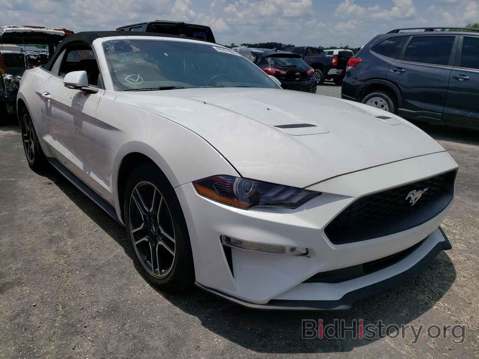 Photo 1FATP8UH1L5136853 - FORD MUSTANG 2020