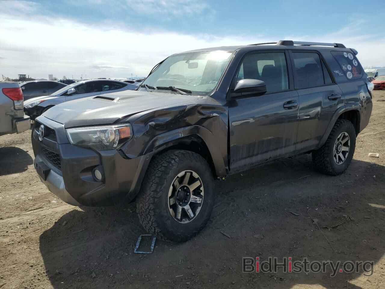 Фотография JTEBU5JR1J5575926 - TOYOTA 4RUNNER 2018