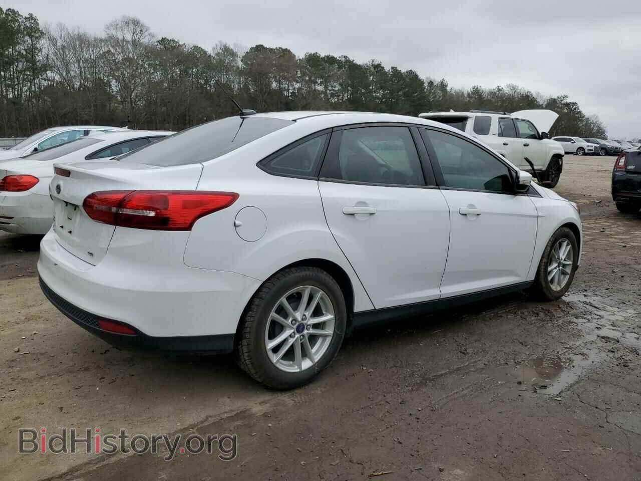 2017 FORD FOCUS - VIN: 1FADP3F23HL212432 - Фото 3