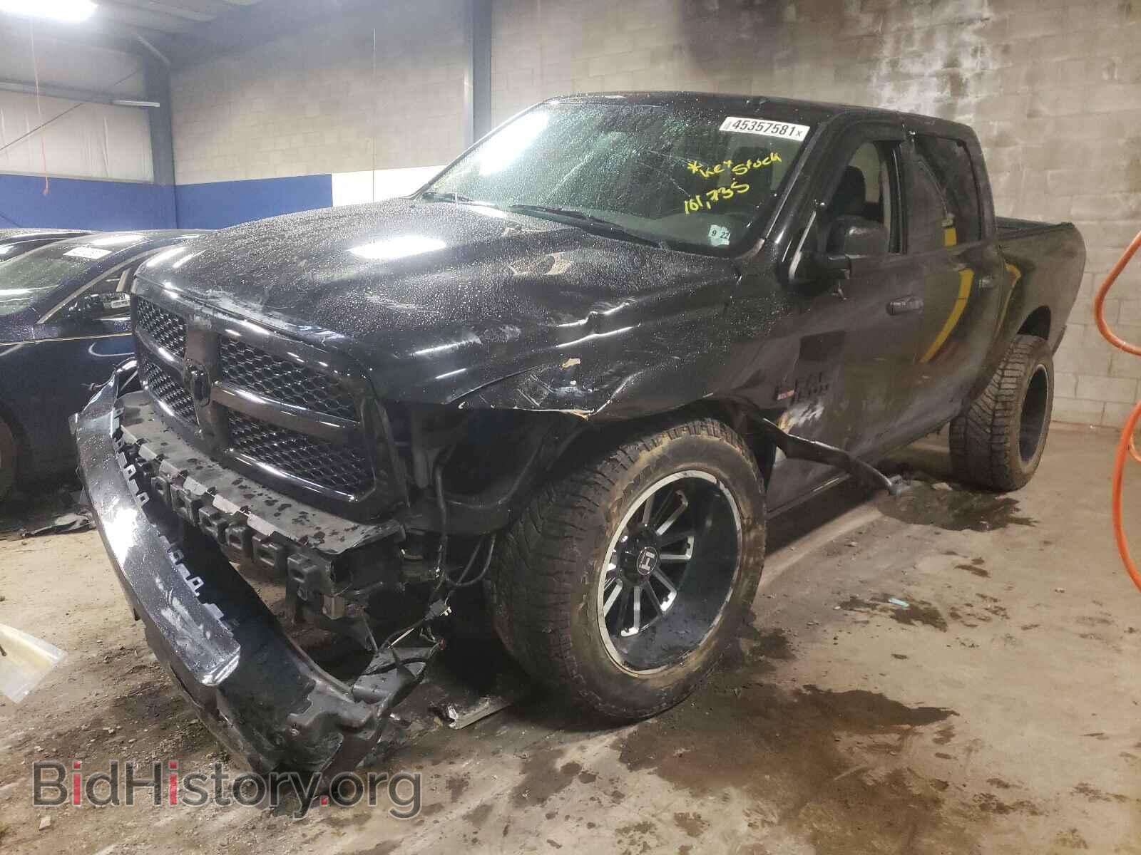 2017 RAM 1500 - VIN: 3C6RR7KT7HG708564 - Фото 2