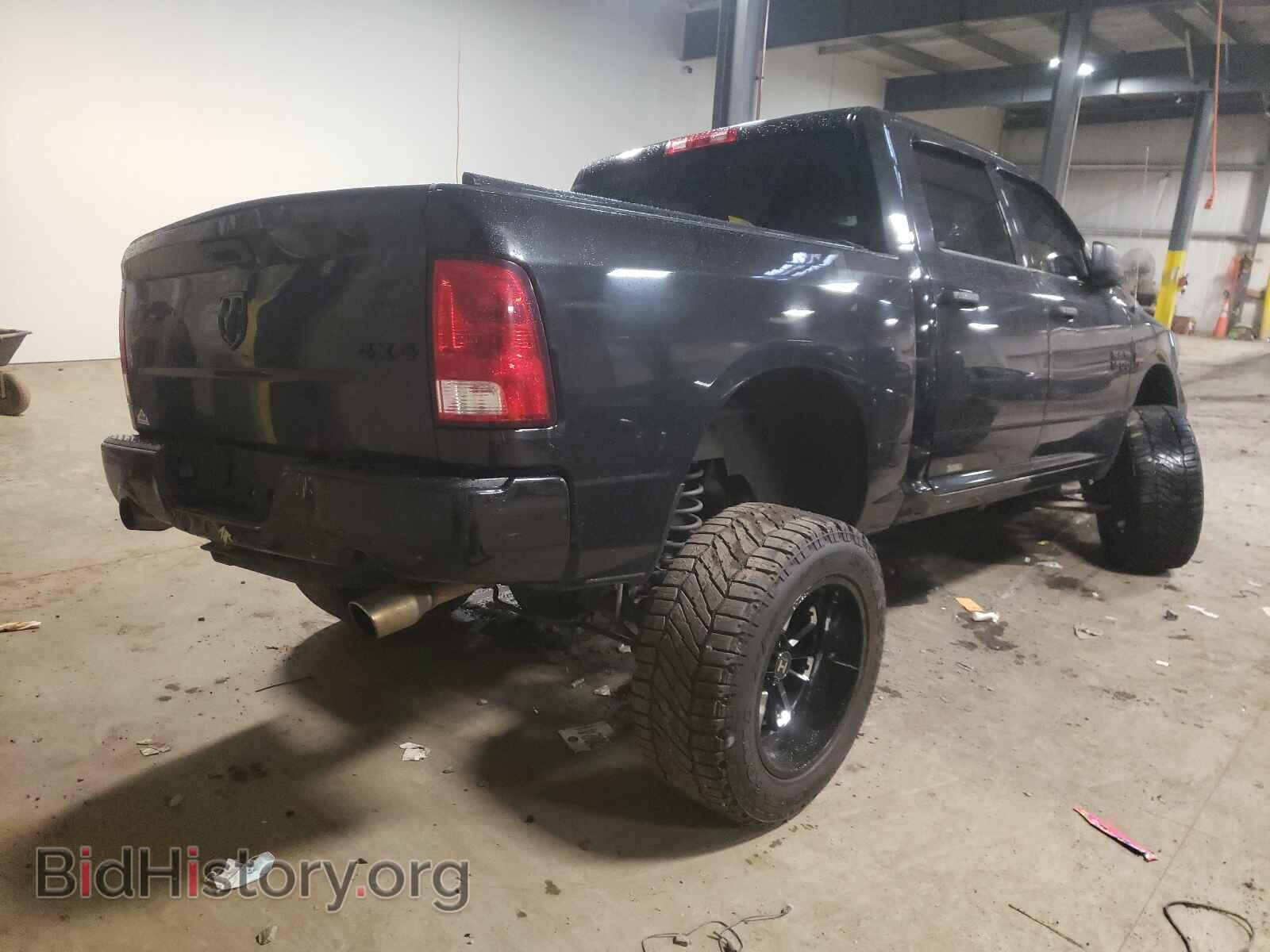 2017 RAM 1500 - VIN: 3C6RR7KT7HG708564 - Фото 4