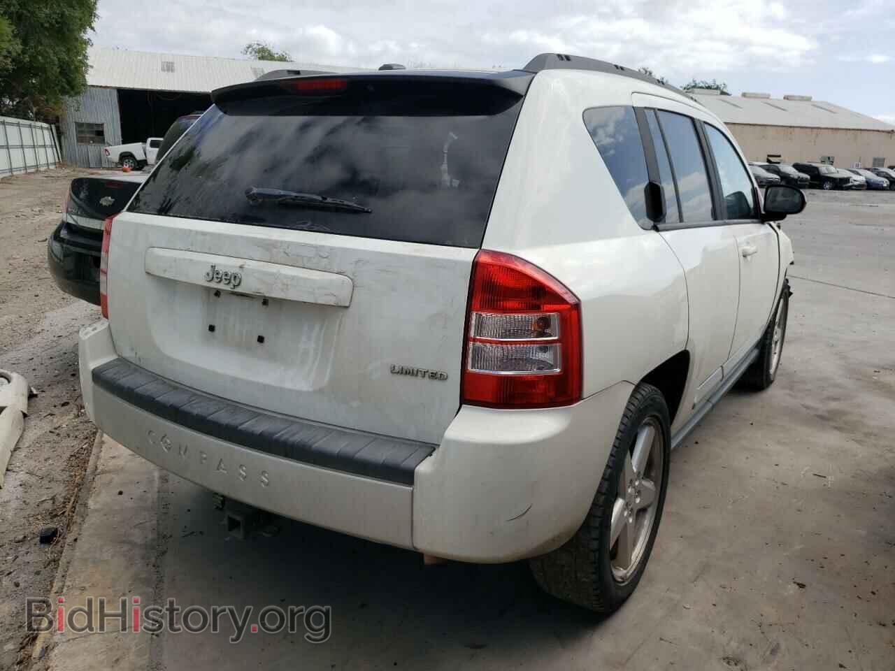 2010 JEEP COMPASS - VIN: 1J4NT5FB8AD538100 - Фото 4