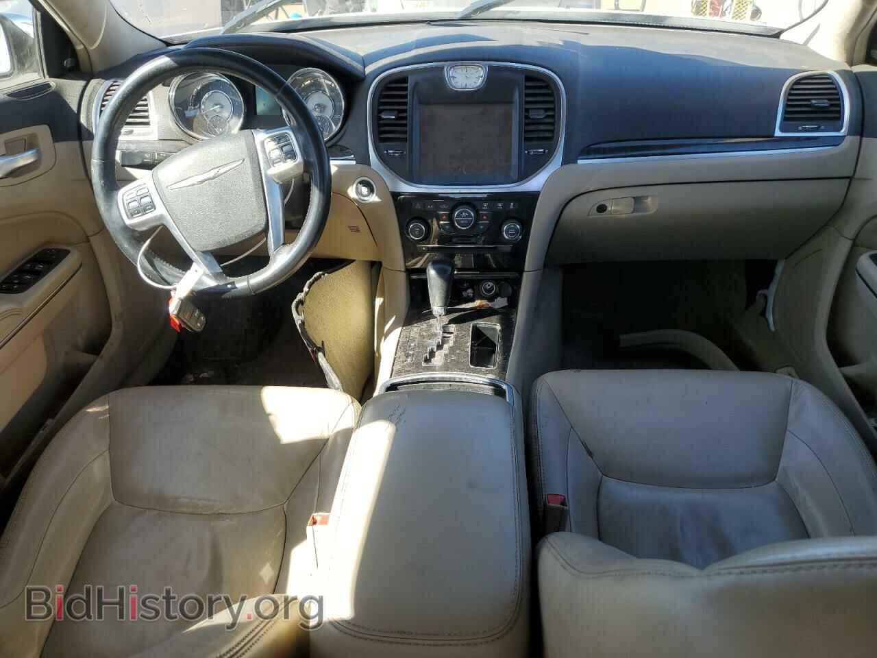 2011 CHRYSLER 300 - VIN: 2C3CA5CG2BH528819 - Фото 8